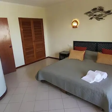 Appartement Apartment, Pool And Sea View