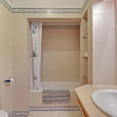 Apartment, Pool And Sea View Appartement
